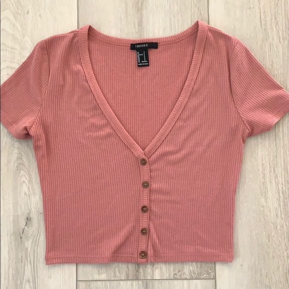 Crop Tops - Picture 2 of 3